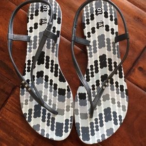 Old Navy sandals